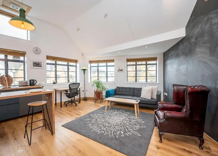 Pass The Keys London Peckham 1 Bed Flat Free On Street Parking