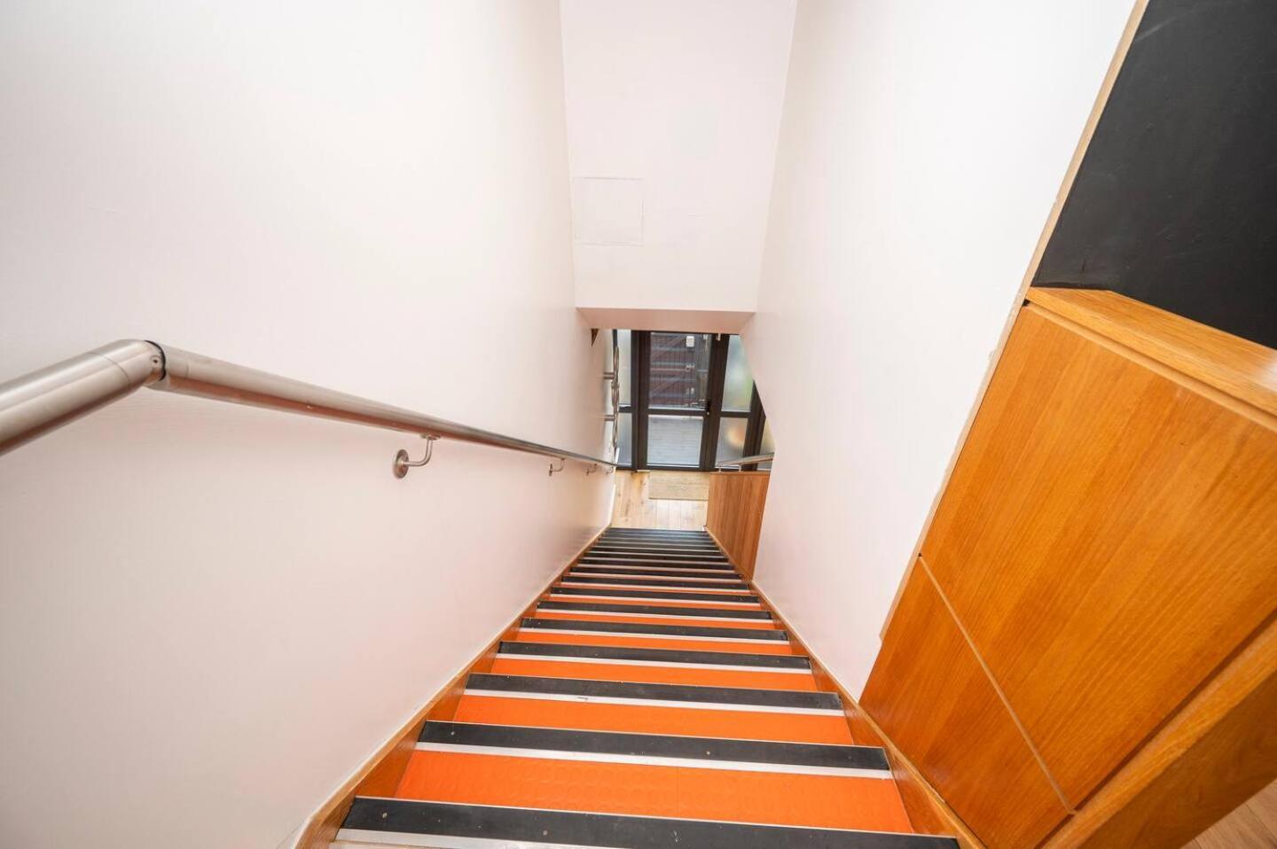 Pass The Keys Peckham 1 Bed Flat Free On Street Parking *